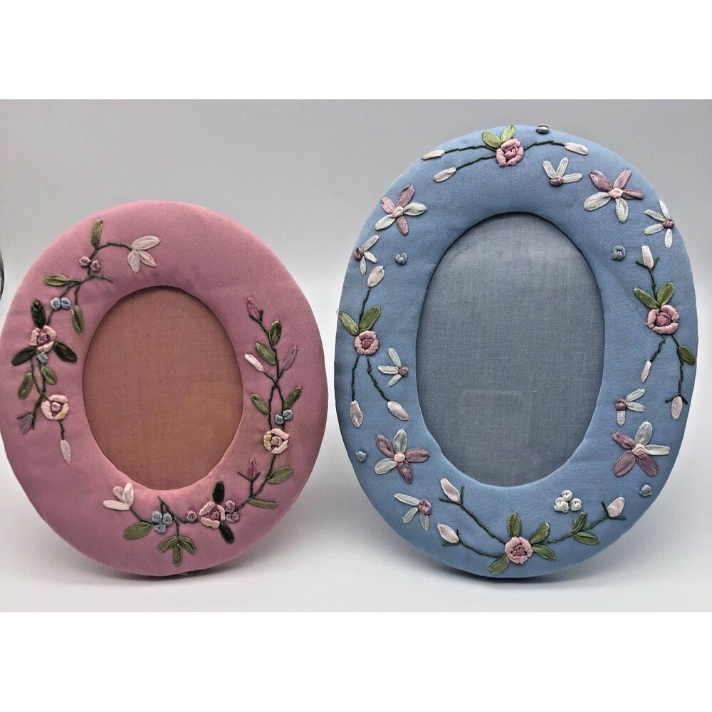 VINTAGE Floral Fabric Picture Frame Set of 2 Oval Cottagecore Grannycore